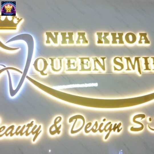 BIỂN HIỆU QUẢNG CÁO NHA KHOA QUEEN SMILE